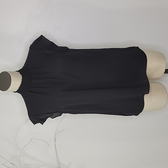 Vince Camuto Black Ruffled Cap Sleeves Mock Shirred Neck SZ S - Picture 2 of 11